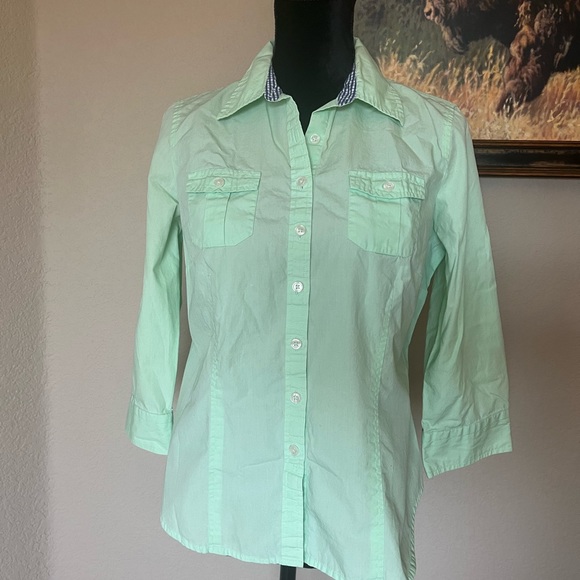 Van Heusen Tops - VAN HEUSEN Pale Green Button down! Size M